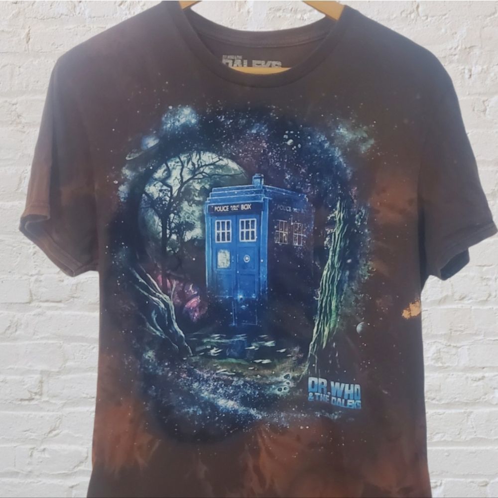 ☆"Dr Who & The Daleks"☆ Men's Tye-Dye Graphic Tee